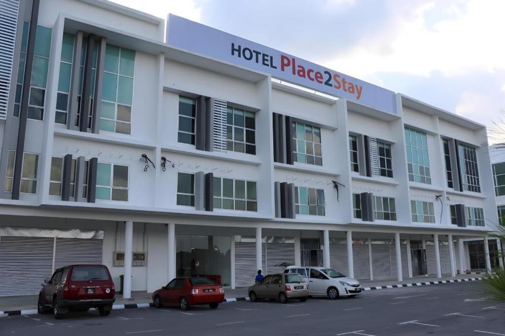 Place2Stay @ Campus Hub Кучинг Экстерьер фото