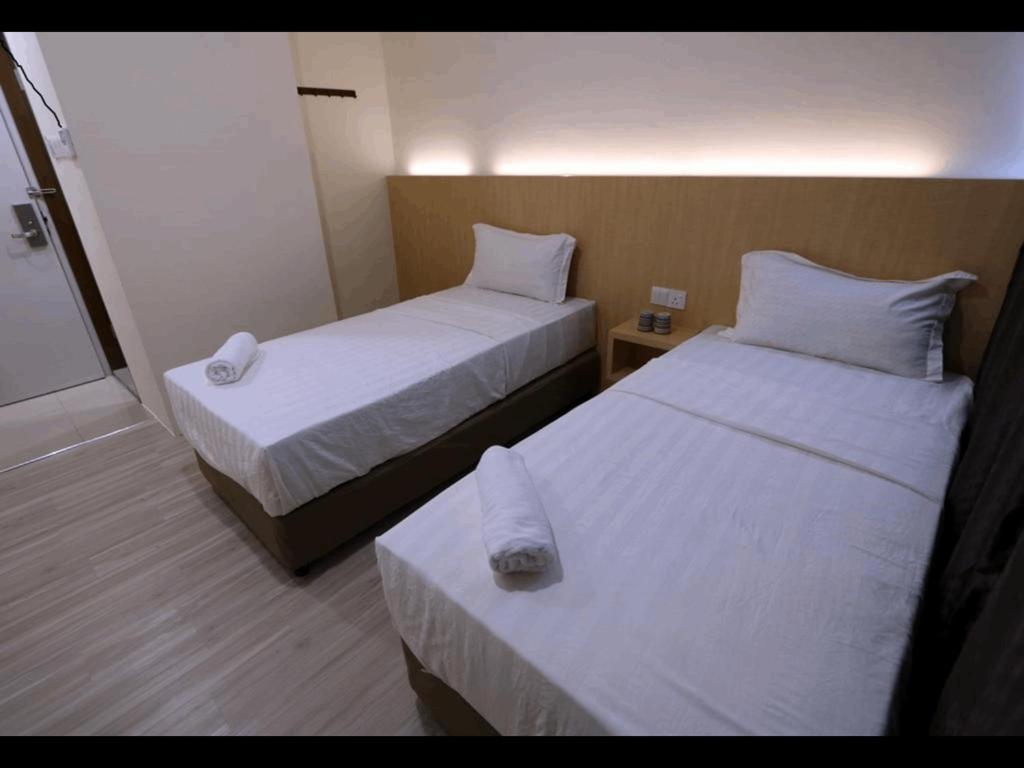Place2Stay @ Campus Hub Кучинг Экстерьер фото