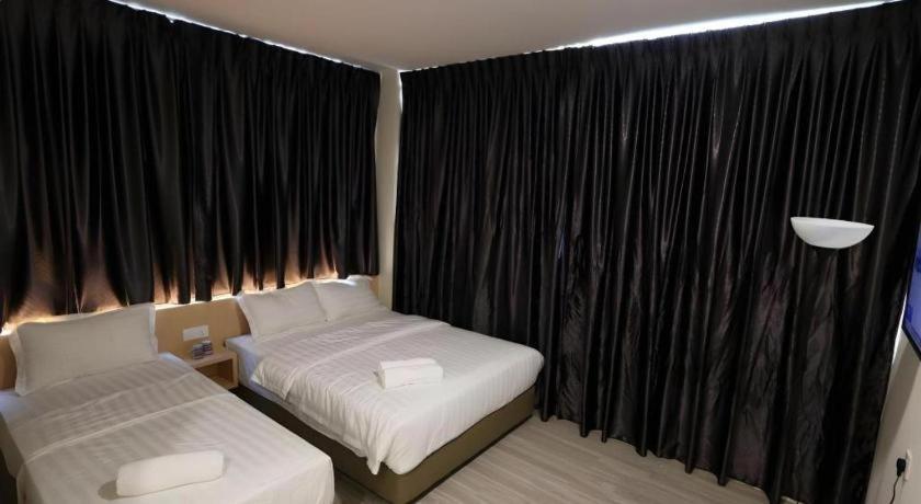 Place2Stay @ Campus Hub Кучинг Экстерьер фото