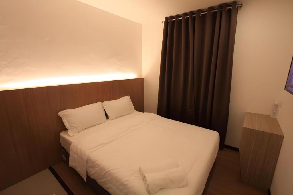 Place2Stay @ Campus Hub Кучинг Экстерьер фото
