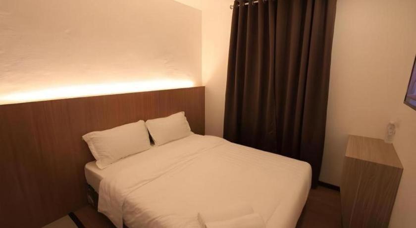 Place2Stay @ Campus Hub Кучинг Экстерьер фото
